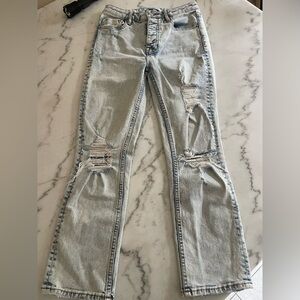 Vigoss Light acid EUC Stevie size 24 straight crop  Distressed Skinny Jeans